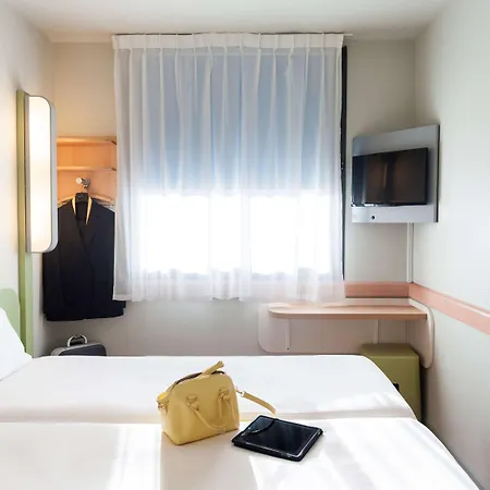 Ibis Budget Madrid Calle 30 Exterior photo